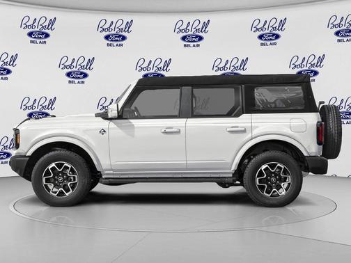 Oxford White 2026 Ford Bronco Outer Banks