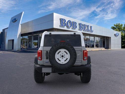 Avalanche 2026 Ford Bronco Heritage Edition