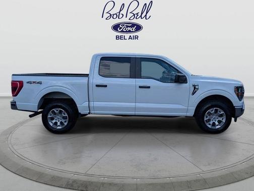 Oxford White 2023 Ford F-150 XLT