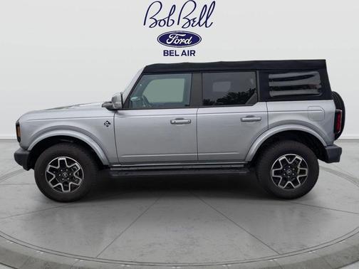 Silver Metallic 2021 Ford Bronco Outer Banks