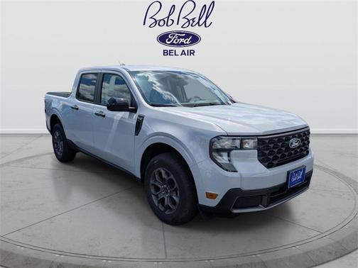 White Metallic 2025 Ford Maverick XLT