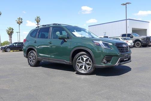 Cascade Green Silica 2022 Subaru Forester Premium
