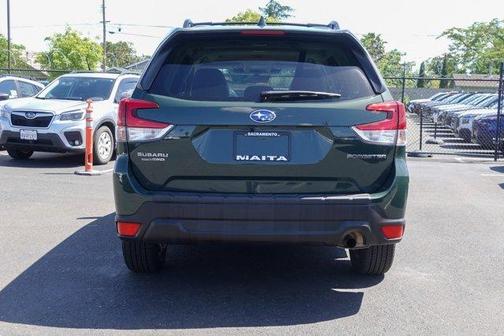 Cascade Green Silica 2022 Subaru Forester Premium