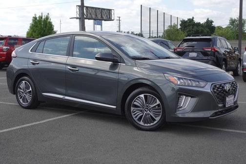2021 Hyundai IONIQ Plug-In Hybrid Limited