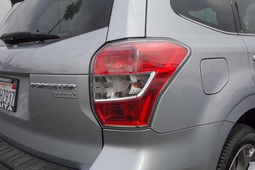 2015 Subaru Forester 2.5i Touring