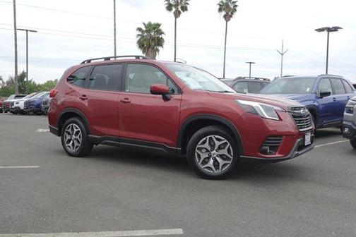 2023 Subaru Forester Premium