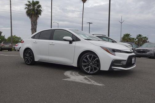 White 2020 Toyota Corolla SE