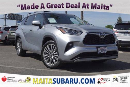 Celestial Silver Metallic 2022 Toyota Highlander Platinum