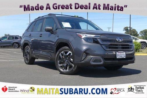 Magnetite Gray Metallic 2025 Subaru Forester Limited