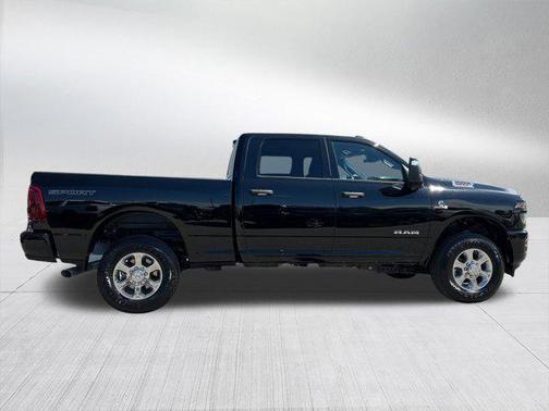 2025 RAM 2500 Big Horn Crew Cab 4x4 6'4' Box