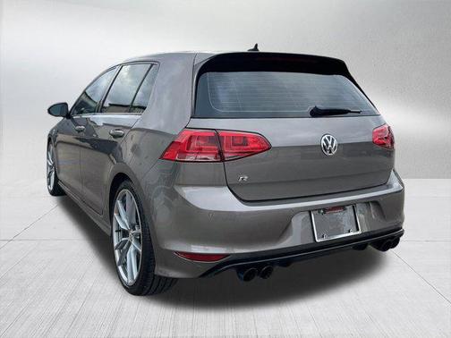 2017 Volkswagen Golf R 2.0T DSG