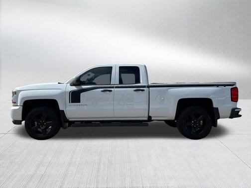2017 Chevrolet Silverado 1500 Custom