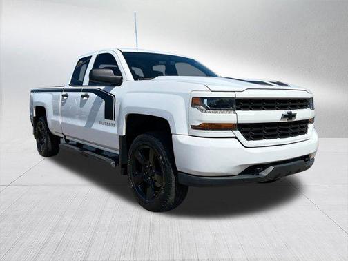 2017 Chevrolet Silverado 1500 Custom