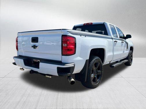 2017 Chevrolet Silverado 1500 Custom