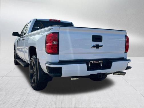 2017 Chevrolet Silverado 1500 Custom