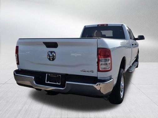 2022 RAM 3500 Tradesman Crew Cab 4x4 8' Box