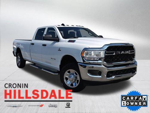 2022 RAM 3500 Tradesman Crew Cab 4x4 8' Box