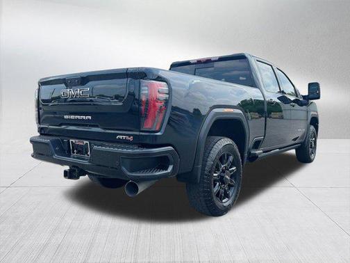 2024 GMC Sierra 2500 AT4