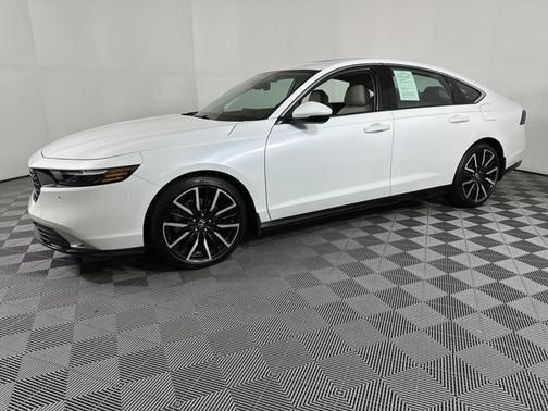 2023 Honda Accord Hybrid Touring