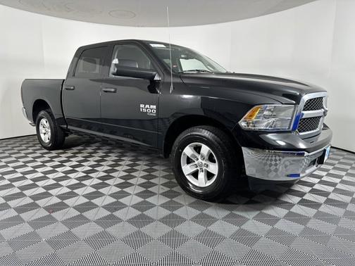 2023 RAM 1500 SLT