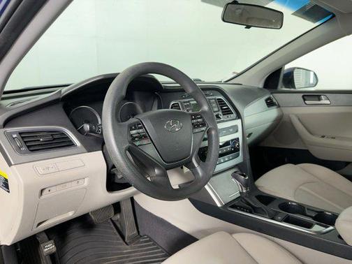 2017 Hyundai SONATA Base