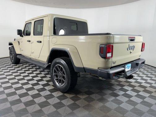 2022 Jeep Gladiator Overland