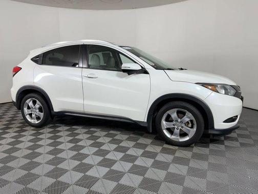 2016 Honda HR-V EX-L w/Navigation