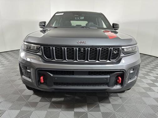 2022 Jeep Grand Cherokee Trailhawk