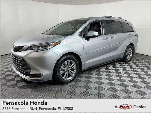 2023 Toyota Sienna Platinum