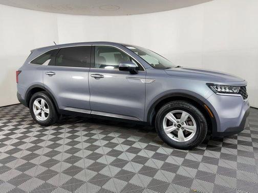 2023 Kia Sorento LX