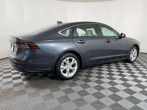 2025 Honda Accord LX 1.5T