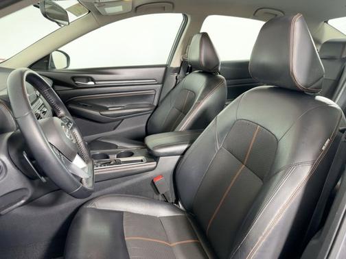 2020 Nissan Altima SR FWD