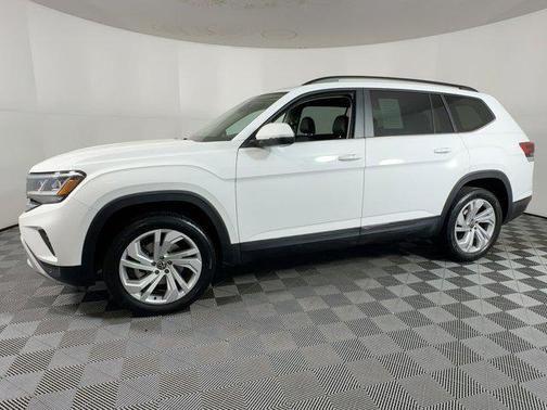 2022 Volkswagen Atlas 3.6L SE w/Technology
