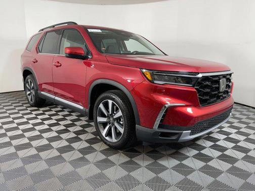 2025 Honda Pilot Touring 8-Passenger