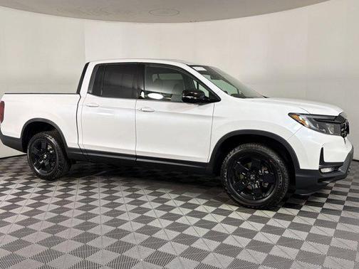 Platinum White Pearl 2026 Honda Ridgeline Black