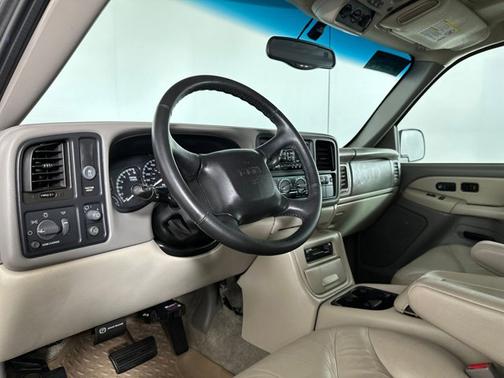 2002 GMC Yukon XL 1500 SLT