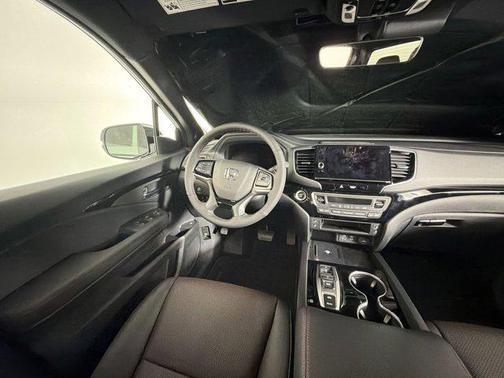 Platinum White Pearl 2026 Honda Ridgeline Black