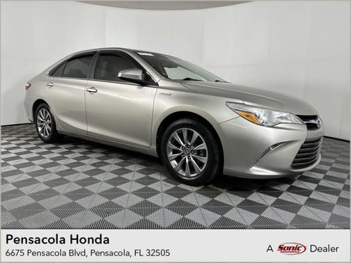 2016 Toyota Camry Hybrid XLE