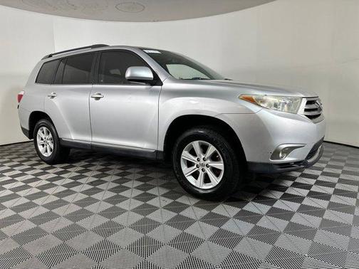 2013 Toyota Highlander SE