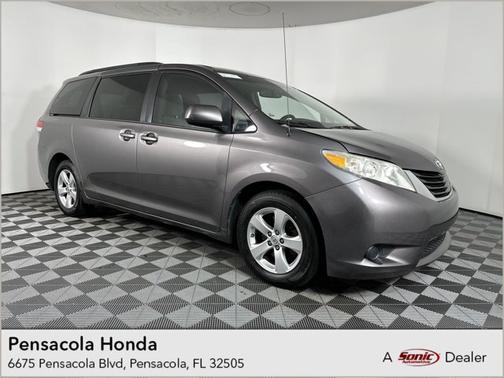 2013 Toyota Sienna LE