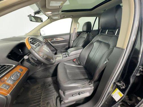 2013 Lincoln MKX Base