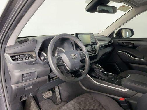 2020 Toyota Highlander L