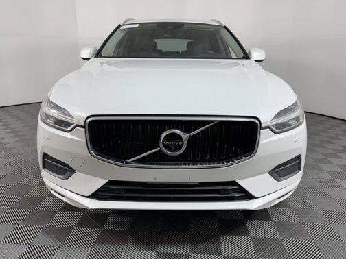 2018 Volvo XC60 T6 Momentum