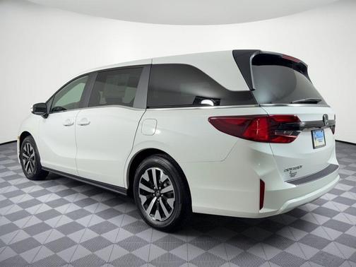 Winter Frost Pearl 2027 Honda Odyssey EX-L
