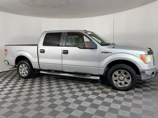 2010 Ford F-150 XLT SuperCrew