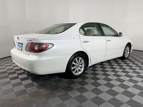 2004 Lexus ES 330 Base