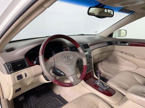 2004 Lexus ES 330 Base