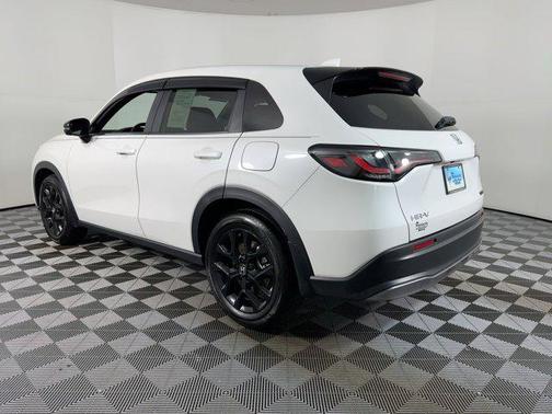 2025 Honda HR-V 2WD Sport