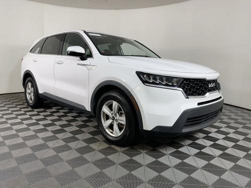 2023 Kia Sorento LX