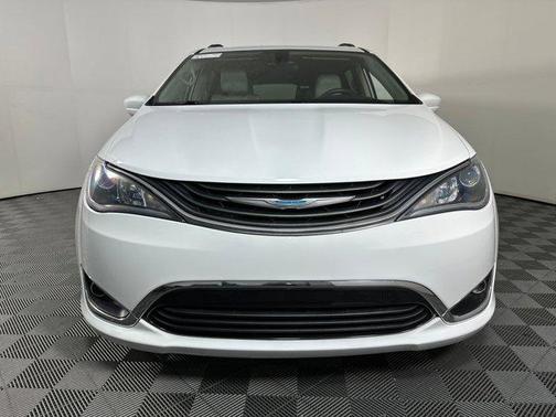 2018 Chrysler Pacifica Hybrid Touring L